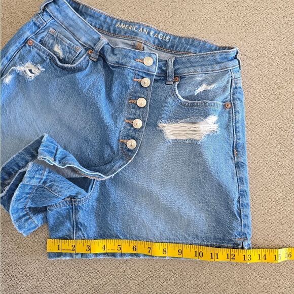 American Eagle Denim Button Distressed Mom Skort - Size 10 - Picture 9 of 11